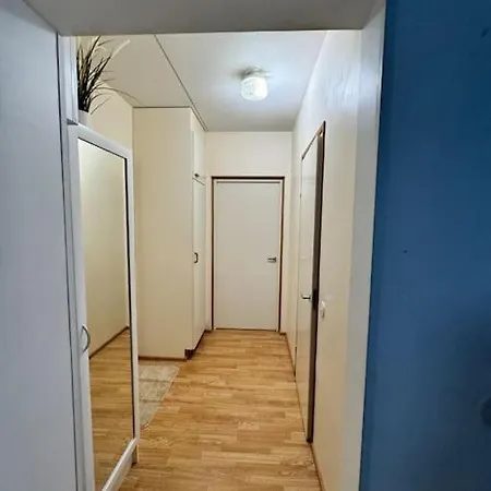 Cozy Hideaway In Heart Of *