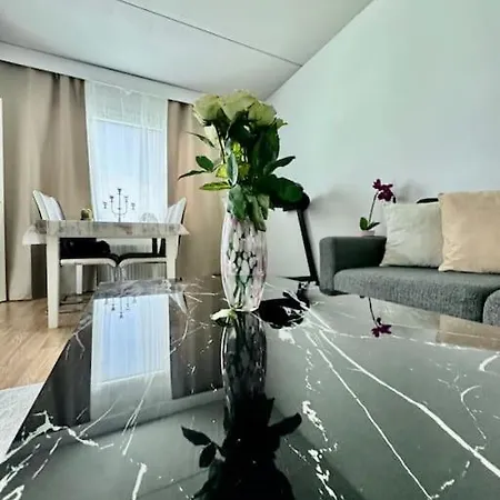 Cozy Hideaway In Heart Of Apartamento *