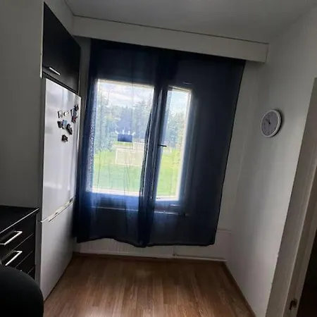 Cozy Hideaway In Heart Of